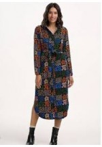 Sugarhill Boutique Betty Midi Shirt Dress (Black/Multi) AW25